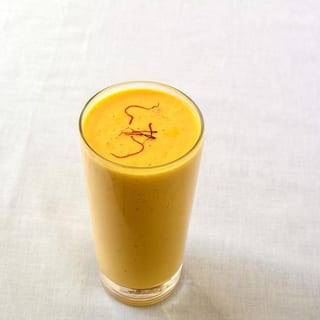 Mango lassi